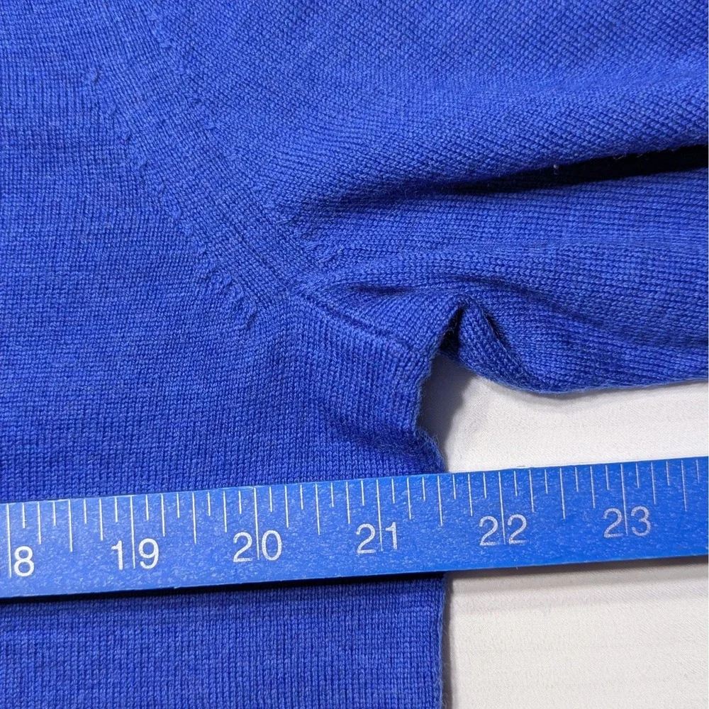 Banana Republic Men L Merino Wool V-Neck Sweater Blue Long Sleeve Lined‎ Trim
